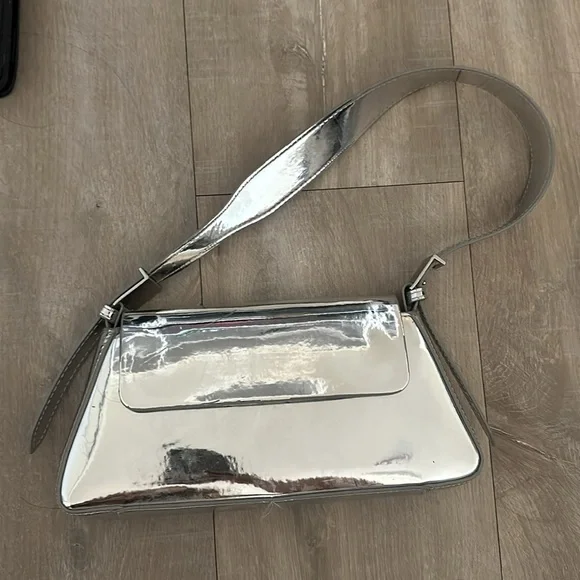 ZARA BAGS $29 - Picture 2 of 7